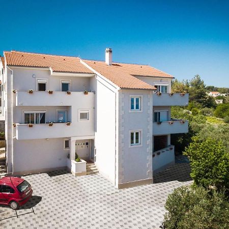 סופטאר Apartment Lana St מראה חיצוני תמונה