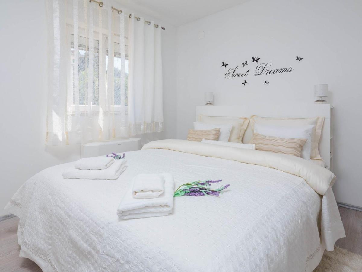 סופטאר Apartment Lana St מראה חיצוני תמונה
