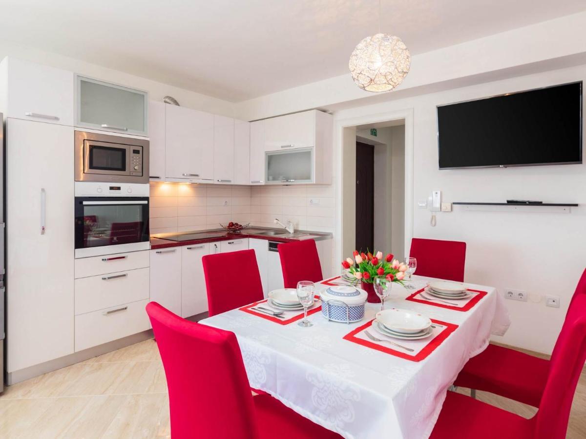 סופטאר Apartment Lana St מראה חיצוני תמונה